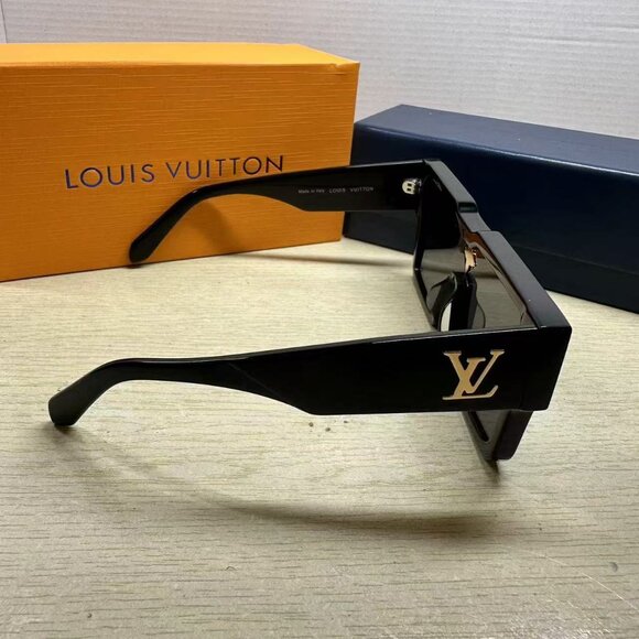 🔥🔥Brand New LOUIS VUITTON Cyclone Sunglasses BLACK🔥🔥 - Picture 2 of 5